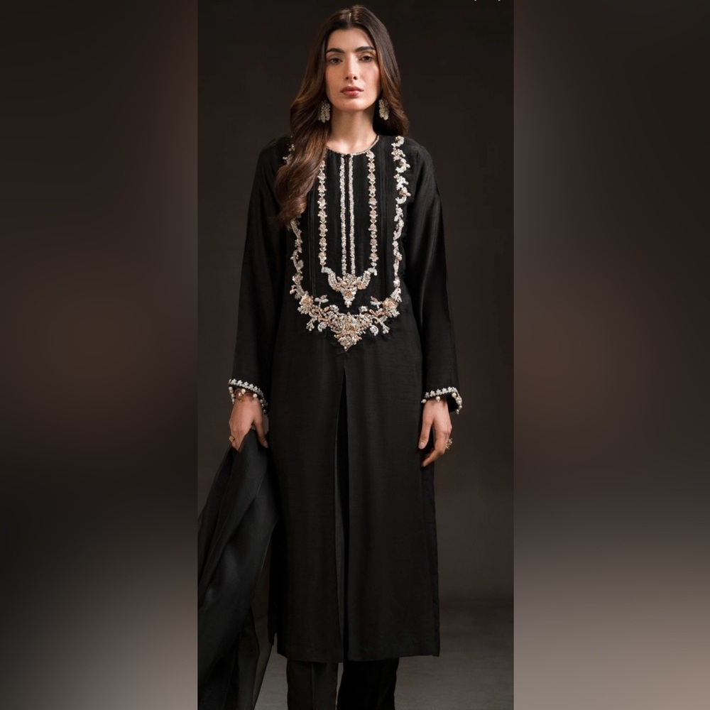 3 pc black Amarra khan